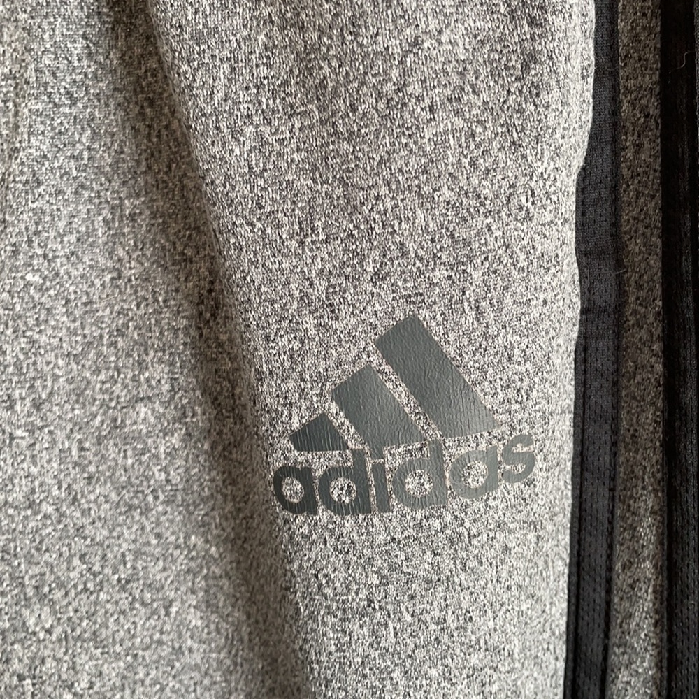 Adidas 2XL Grey sweatpants with black side stripes